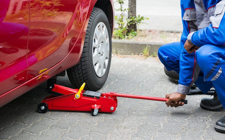 Which is the best floor jack for trucks & SUVs?