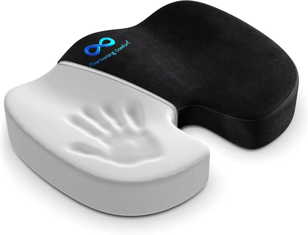 Car seat cushion for long distance driving